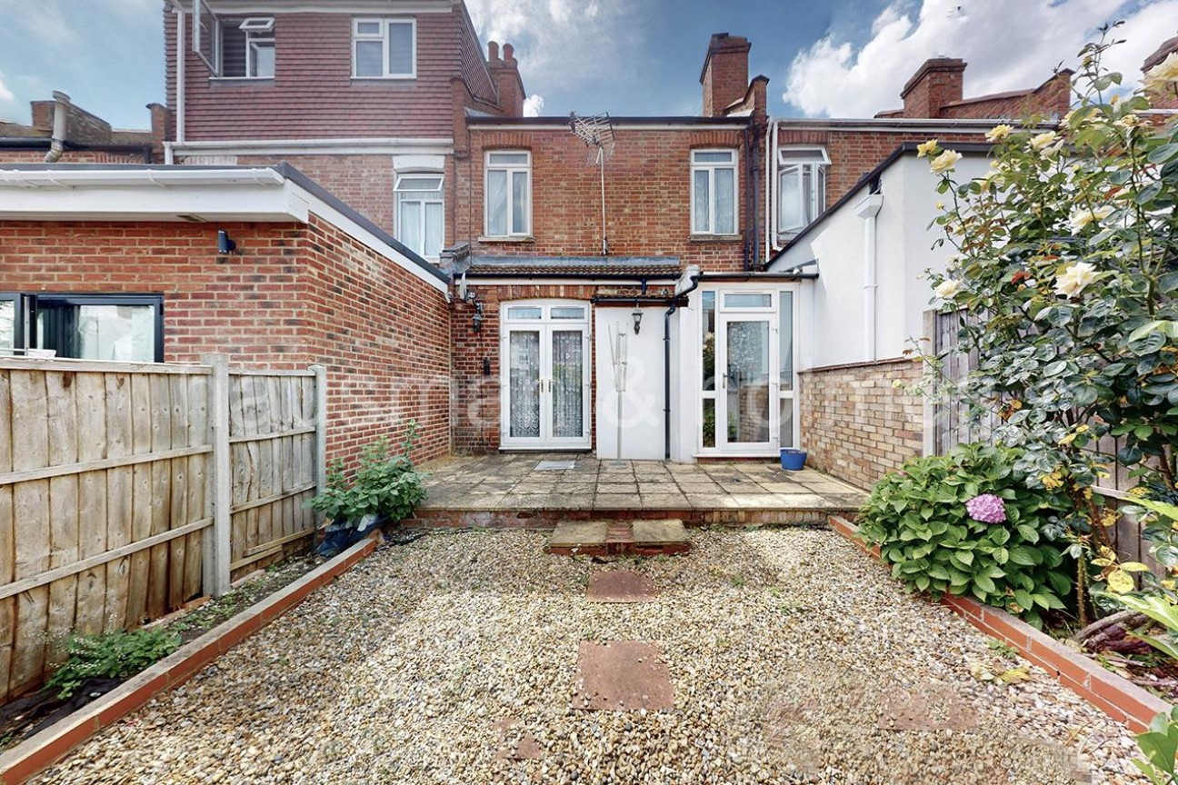 Dartmouth Road, NW4