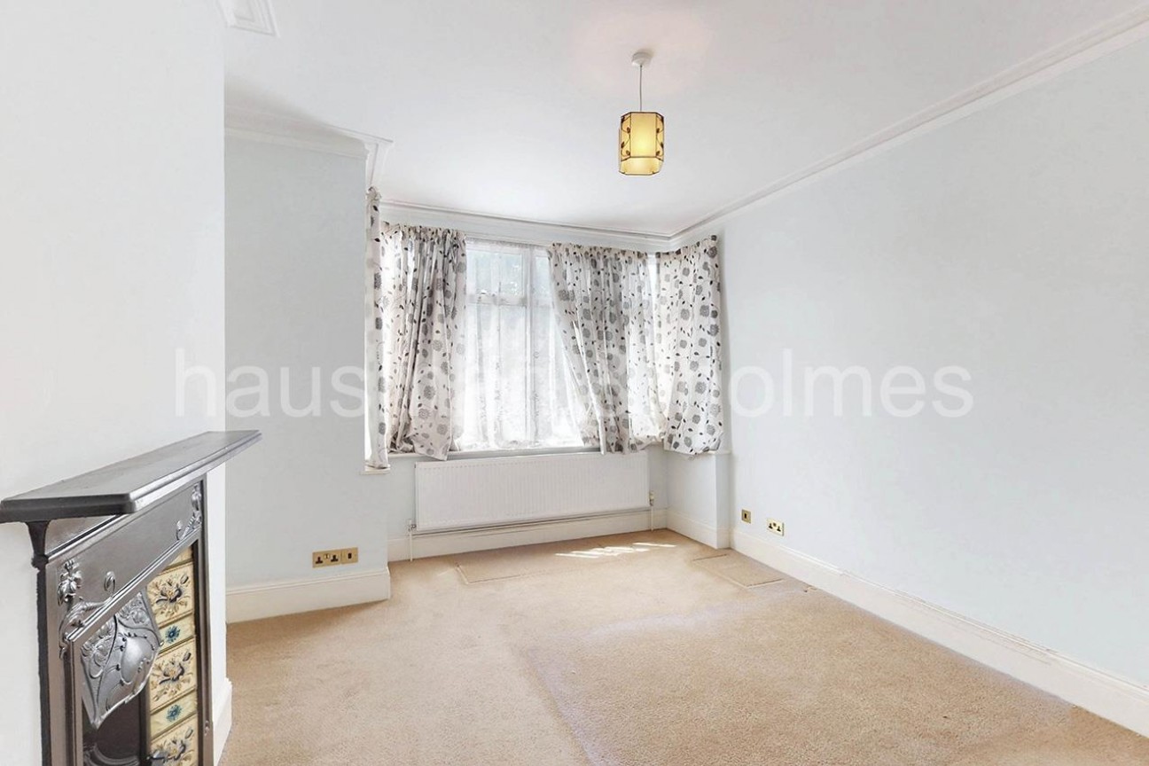 Dartmouth Road, NW4