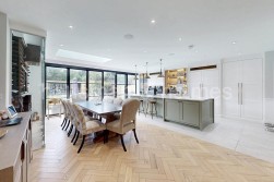 Hodford Road, NW11