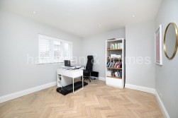 Hodford Road, NW11
