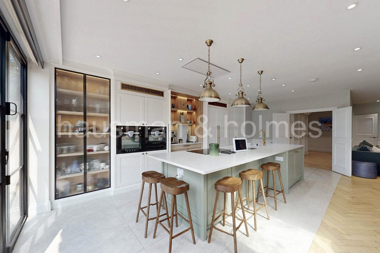Hodford Road, NW11