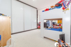 Denehurst Gardens, Hendon