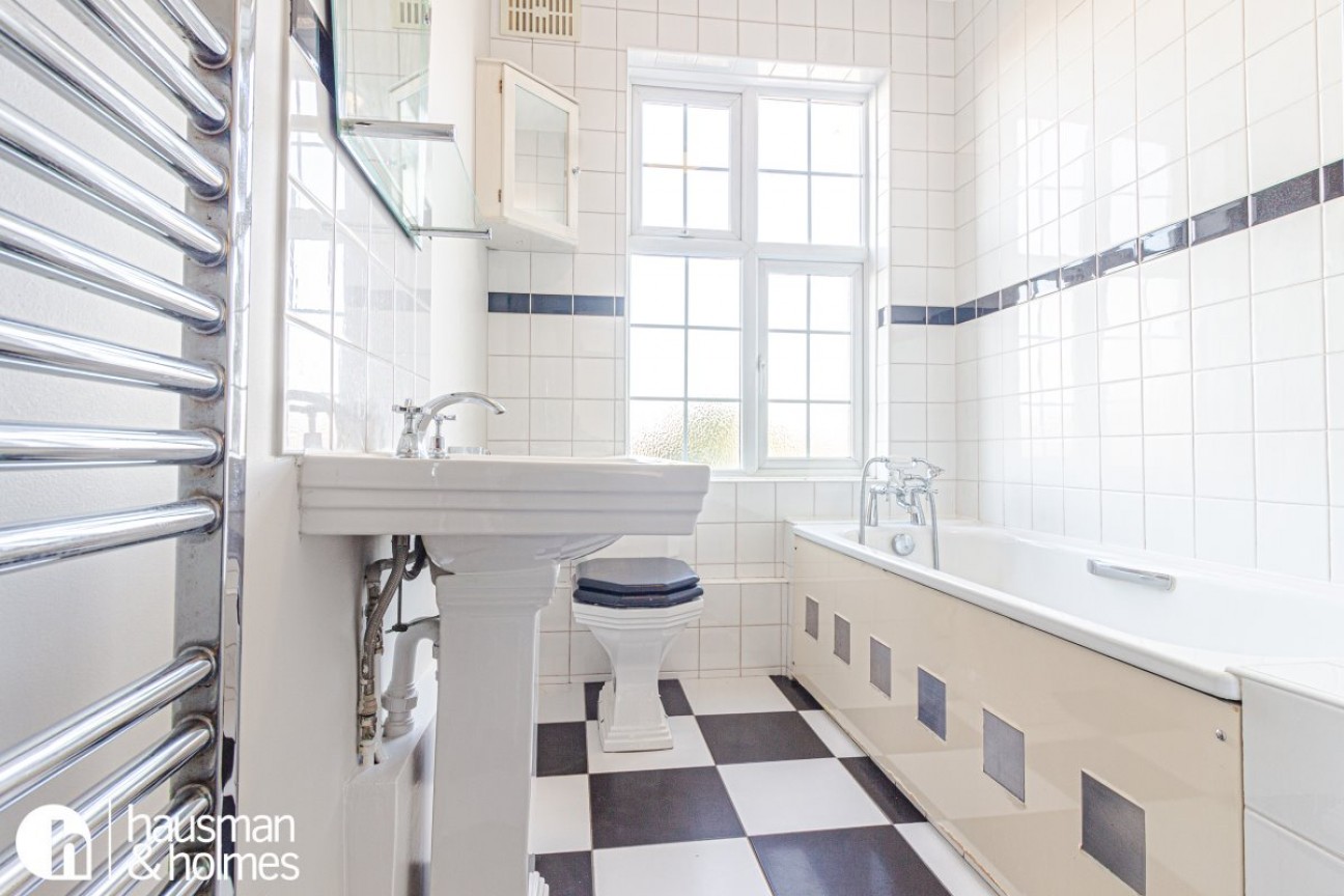 Belmont Court, Temple Fortune