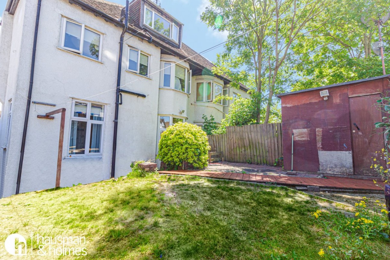 Highfield Avenue, Brent Cross