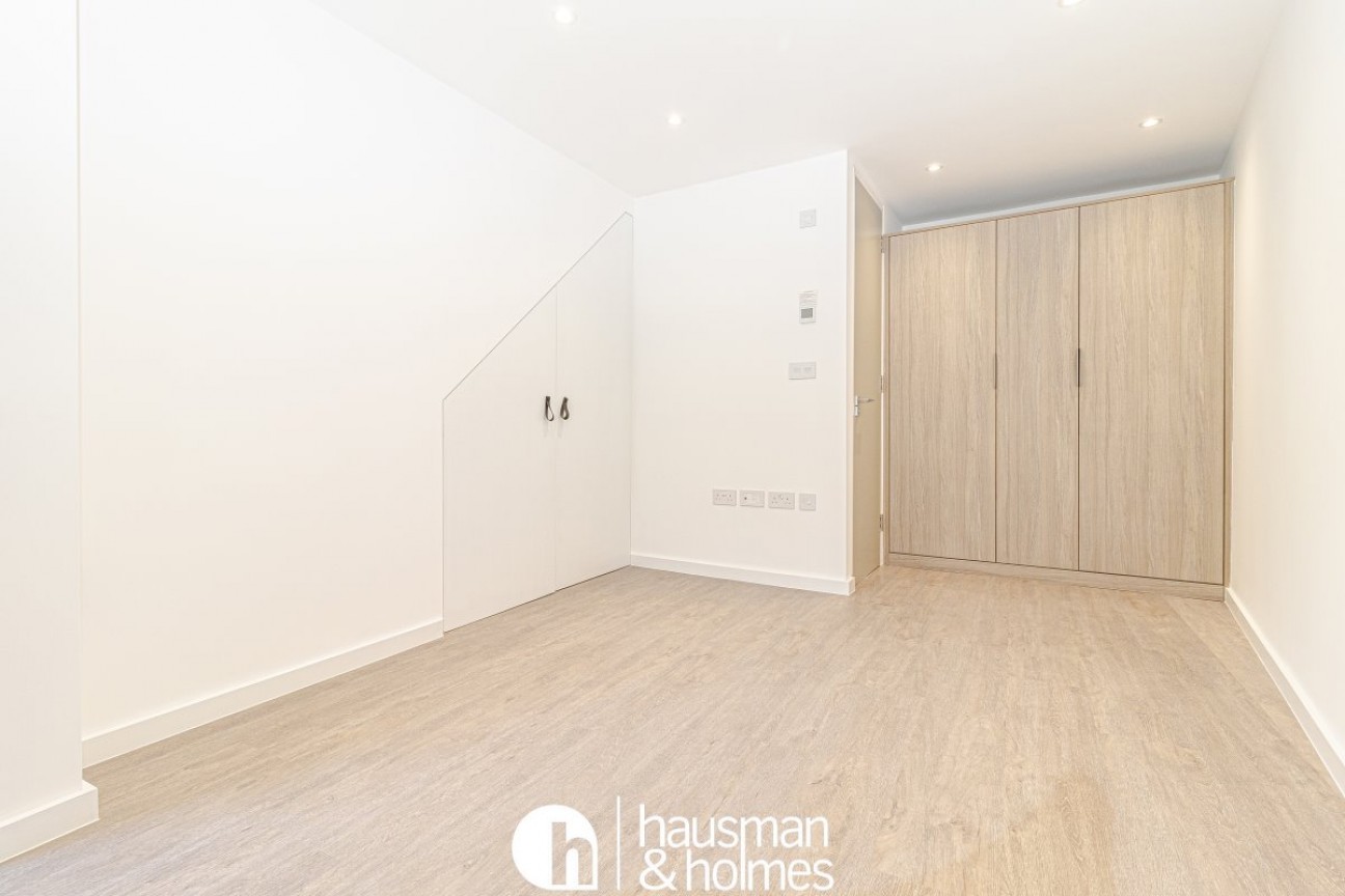 Accommodation Road, Golders Green