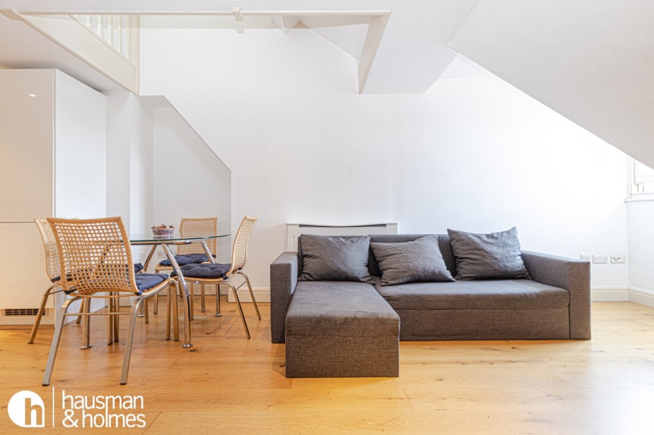 Golders Green Road, Golders Green