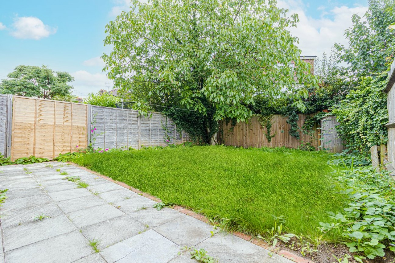 Gainsborough Gardens, Golders Green