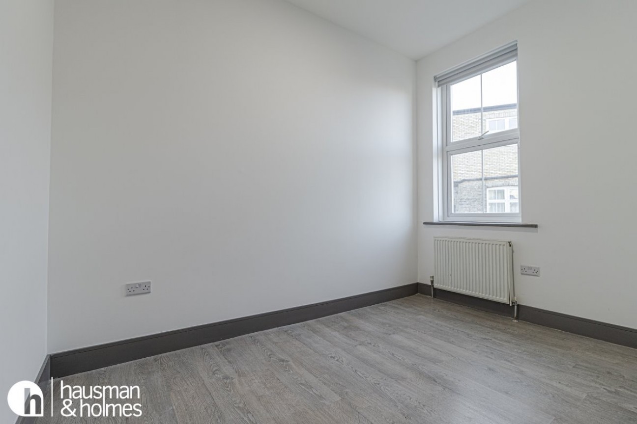 Temple Fortune Mansions, Temple Fortune