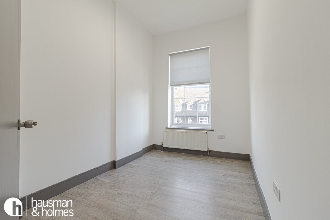 Temple Fortune Mansions, Temple Fortune