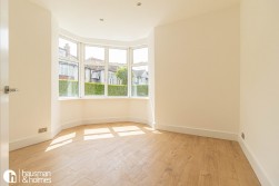 Garrick Avenue, Golders Green