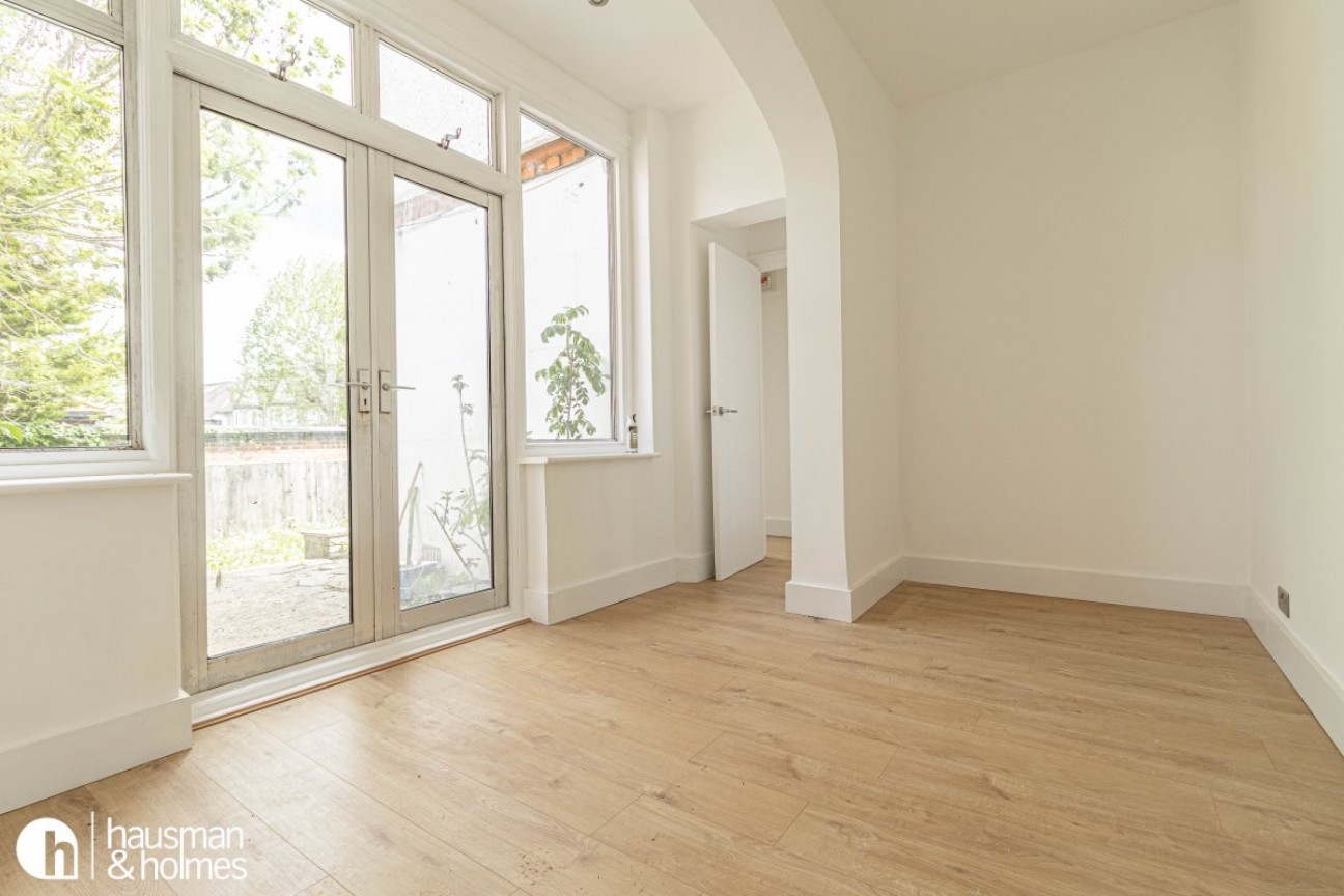 Garrick Avenue, Golders Green