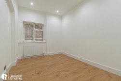 Garrick Avenue, Golders Green