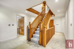 Calderwood Place, Hadley Wood