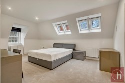 Calderwood Place, Hadley Wood