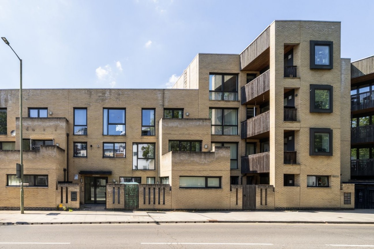 12 Heath Parade, Greater London