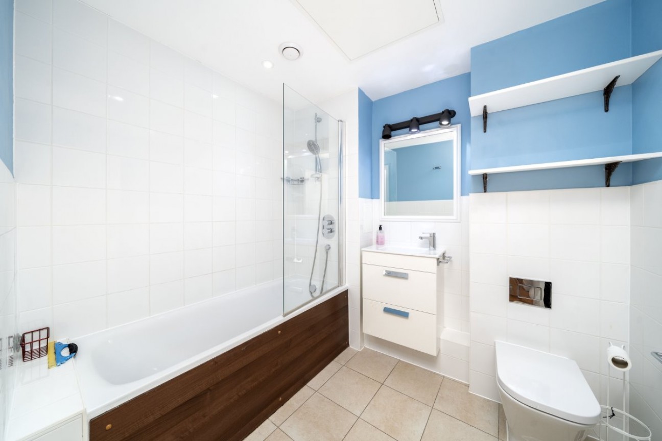 12 Heath Parade, Greater London