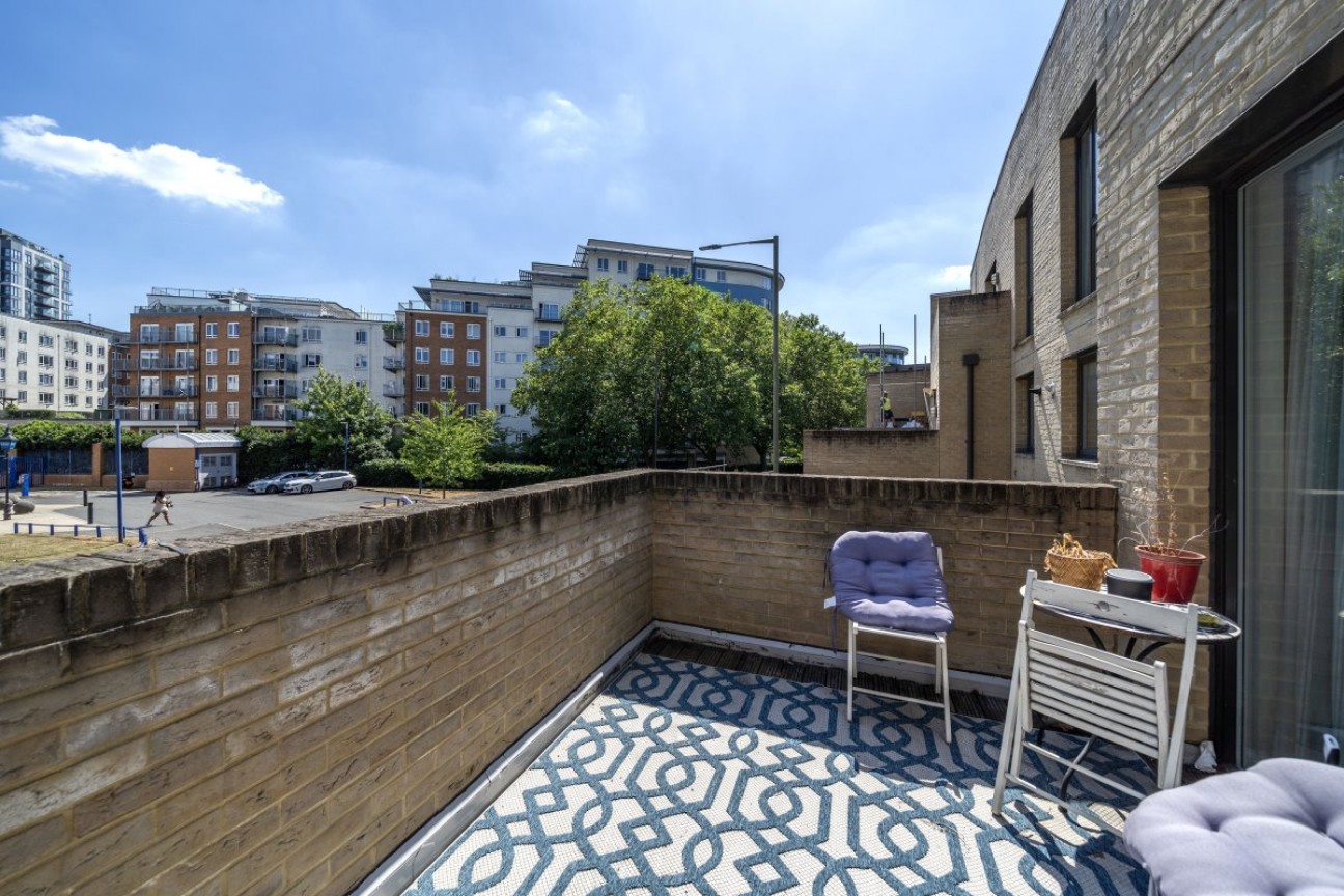 12 Heath Parade, Greater London