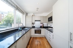 12 Heath Parade, Greater London