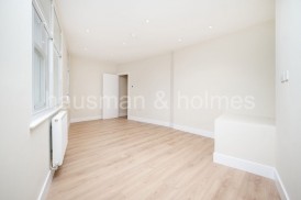 North End Road, Golders Green