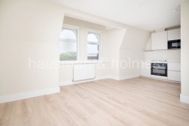 North End Road, Golders Green