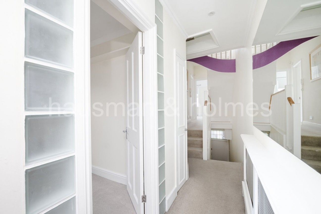 Crewys Rd, Childs Hill