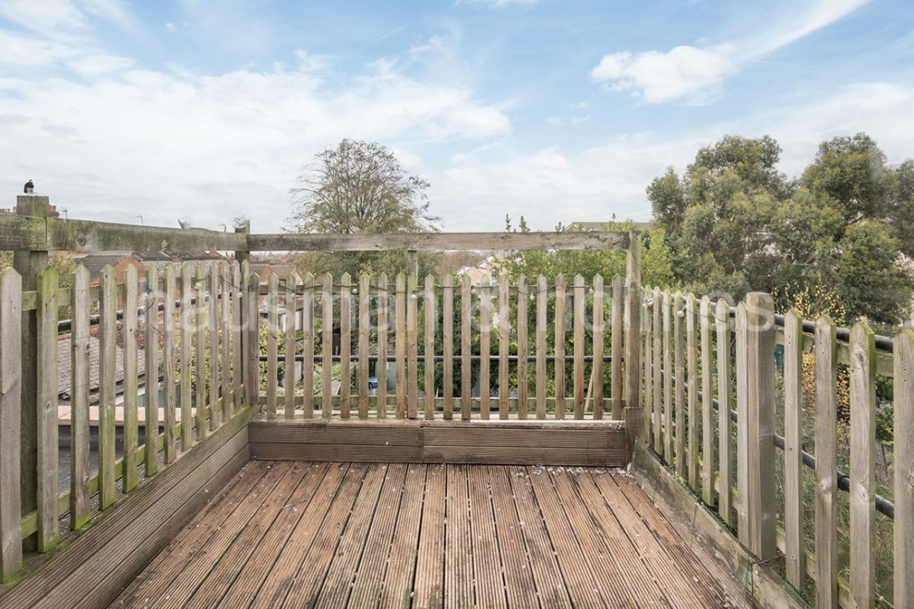 Crewys Rd, Childs Hill