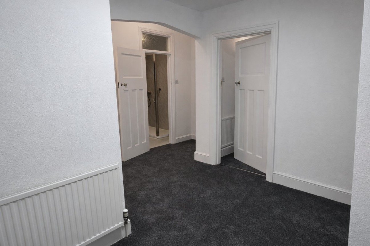 Golders Green Road, Golders Green