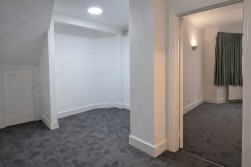 Golders Green Road, Golders Green