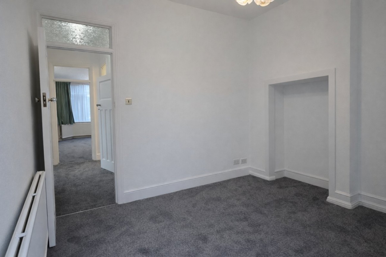 Golders Green Road, Golders Green