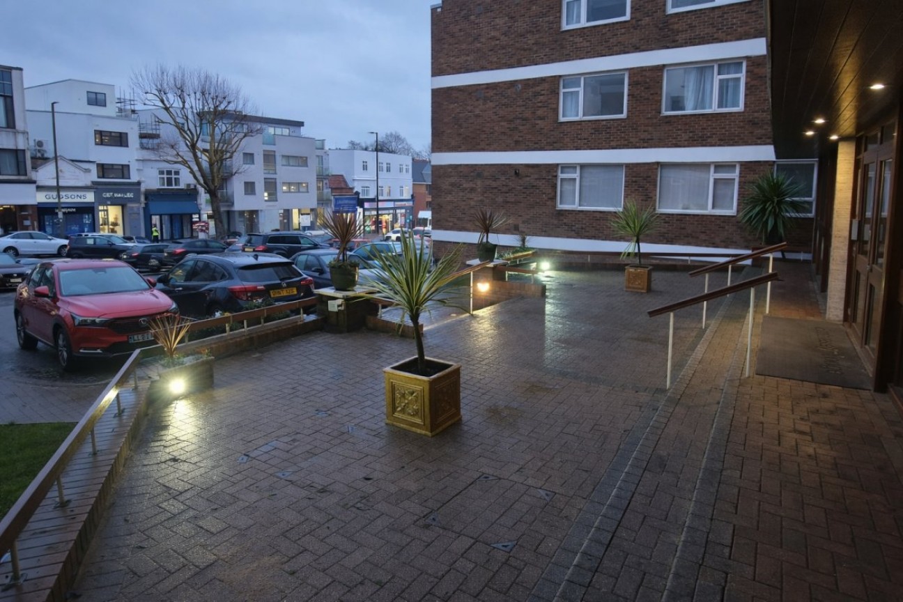 Regents Park Road, Finchley Central