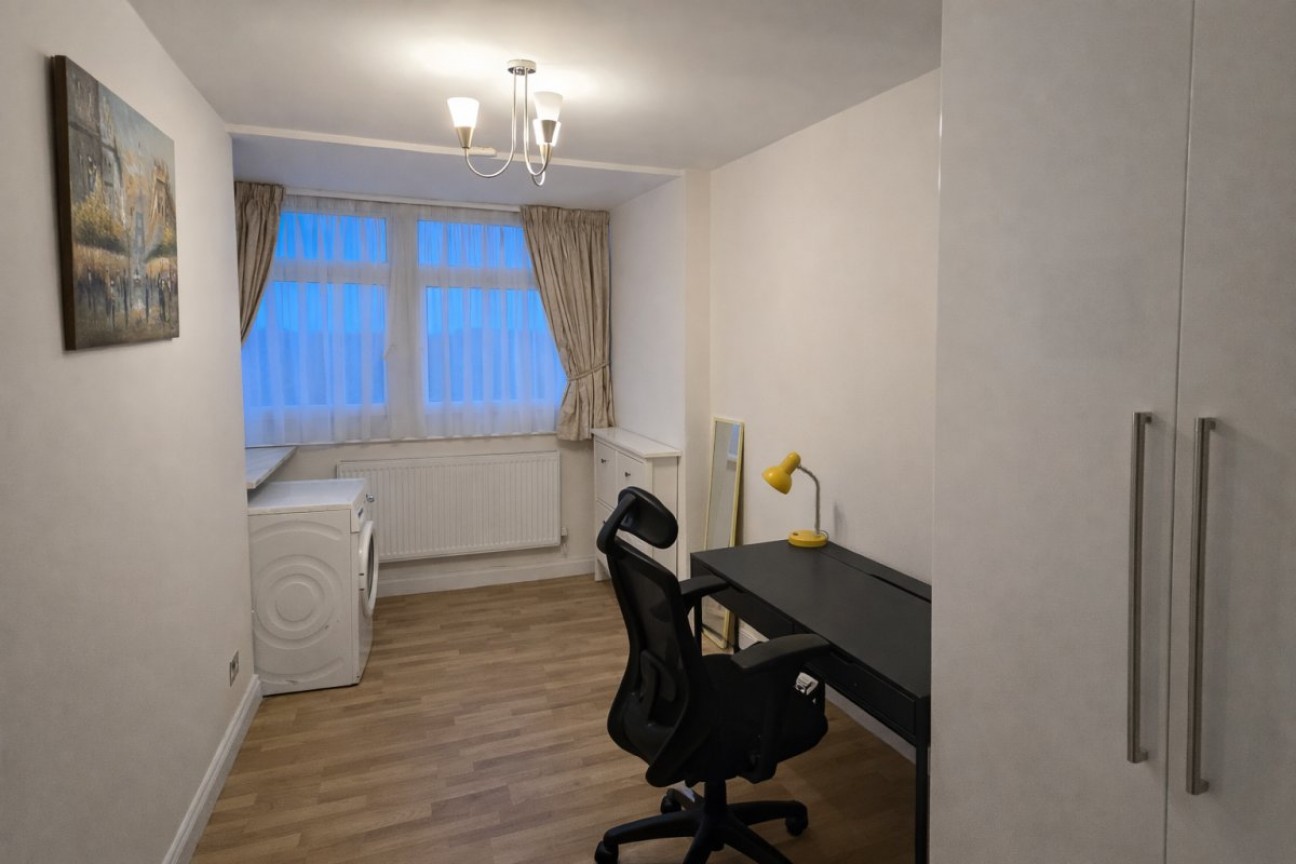 Regents Park Road, Finchley Central