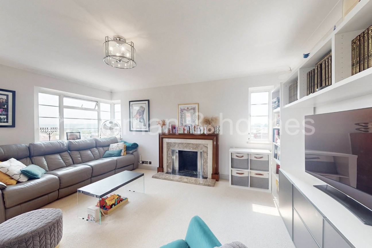 Courtney House, Hendon