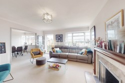 Courtney House, Hendon