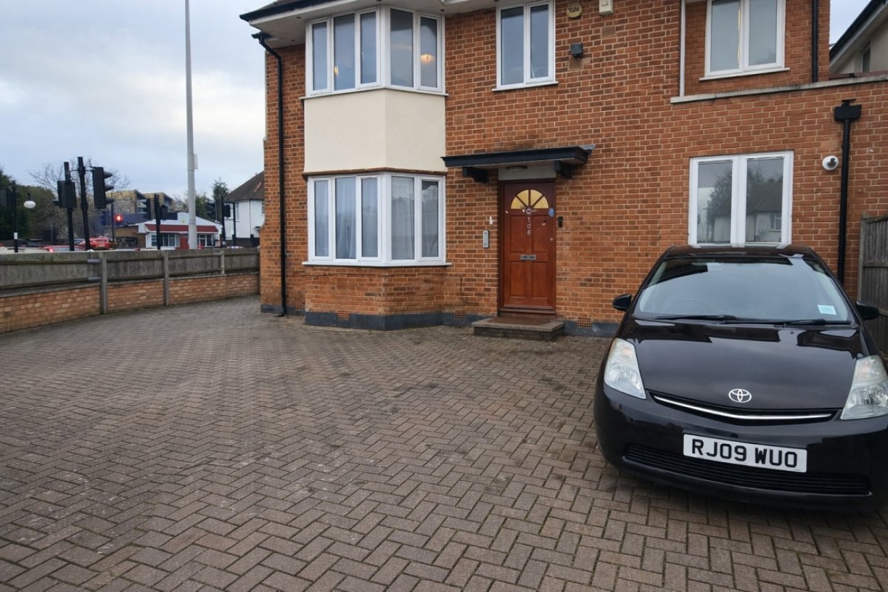 The Vale, Golders Green