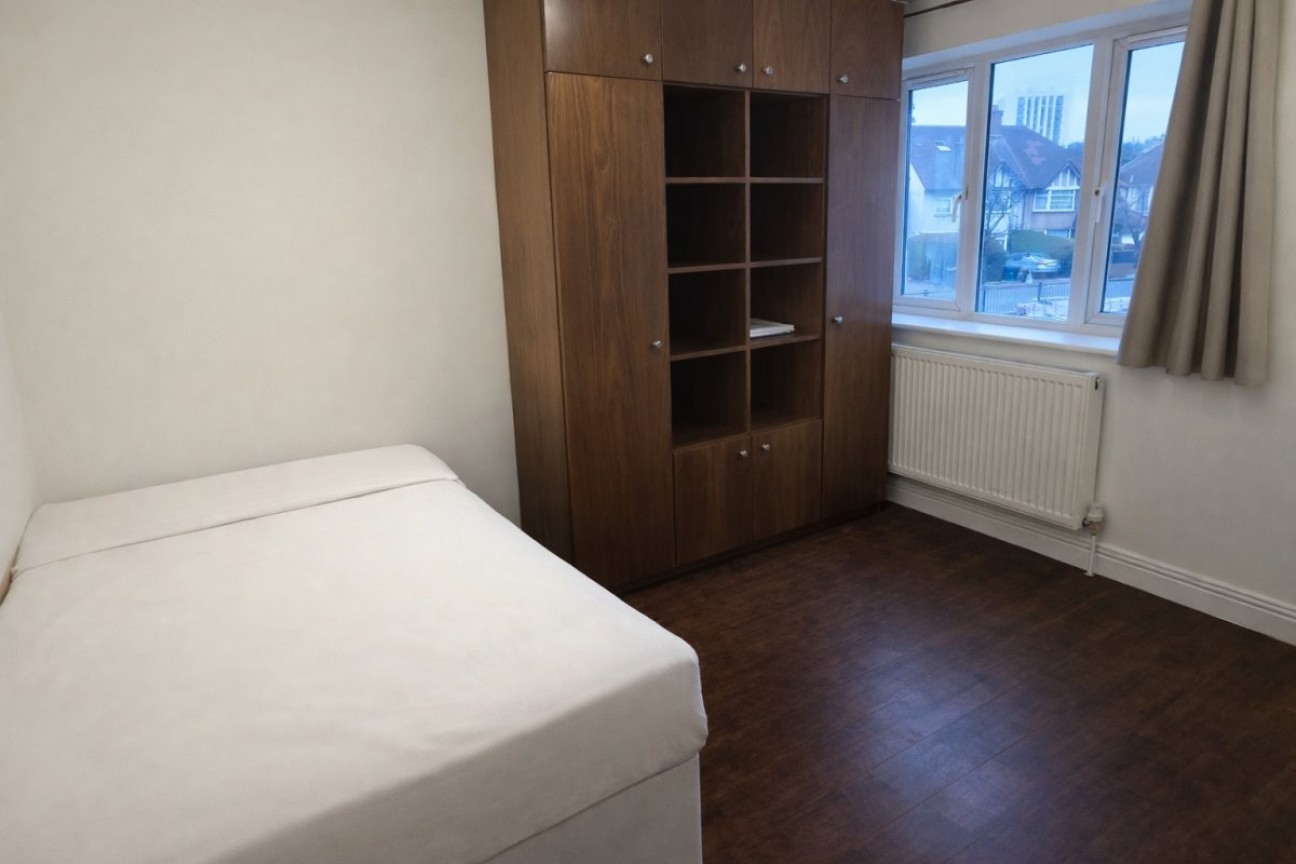 The Vale, Golders Green