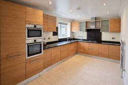 120 Regents Park Rd, Finchley Central