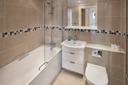 120 Regents Park Rd, Finchley Central