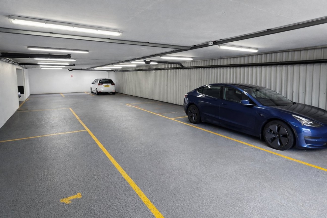 120 Regents Park Rd, Finchley Central