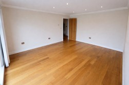 120 Regents Park Rd, Finchley Central