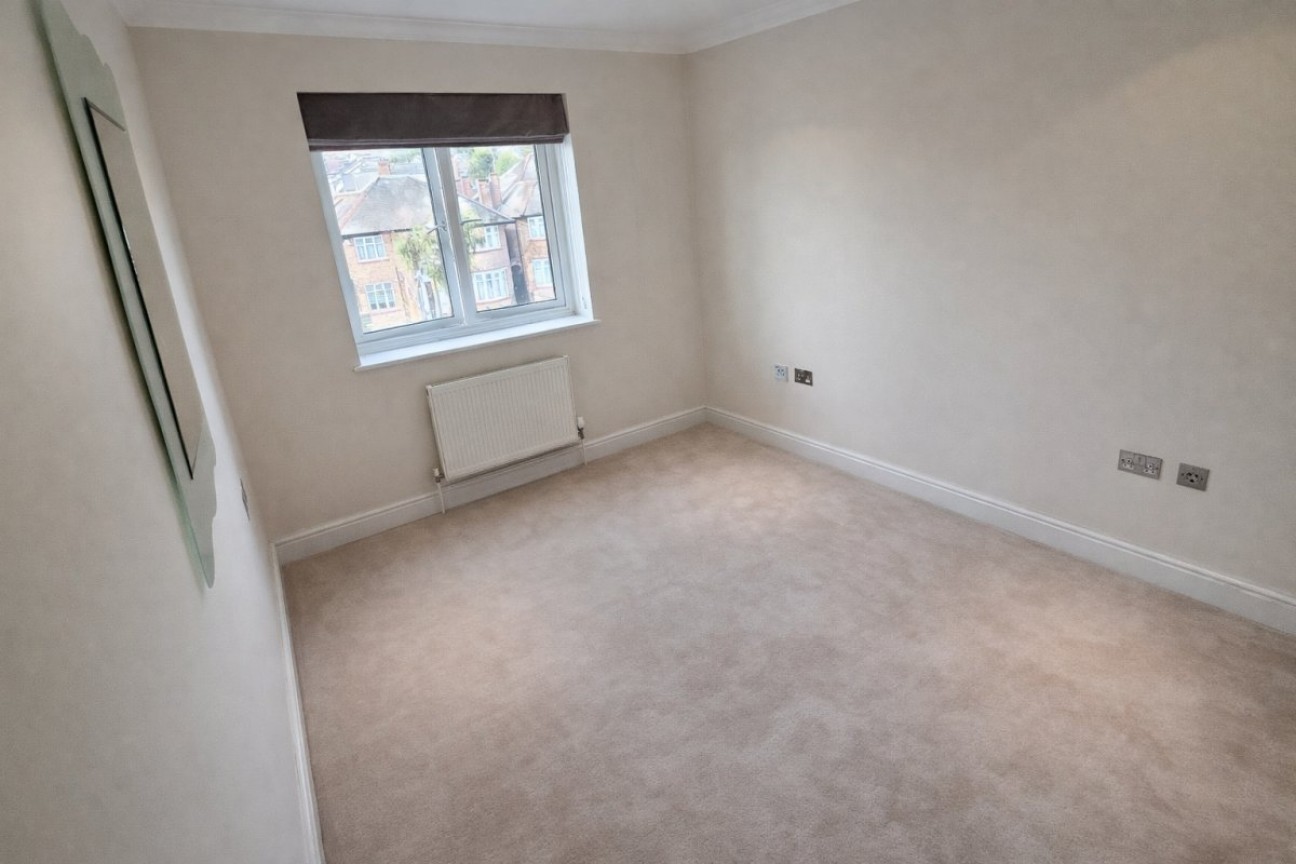 120 Regents Park Rd, Finchley Central