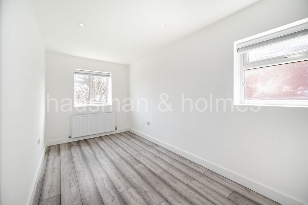 Cotswold Gardens, Golders Green Estate