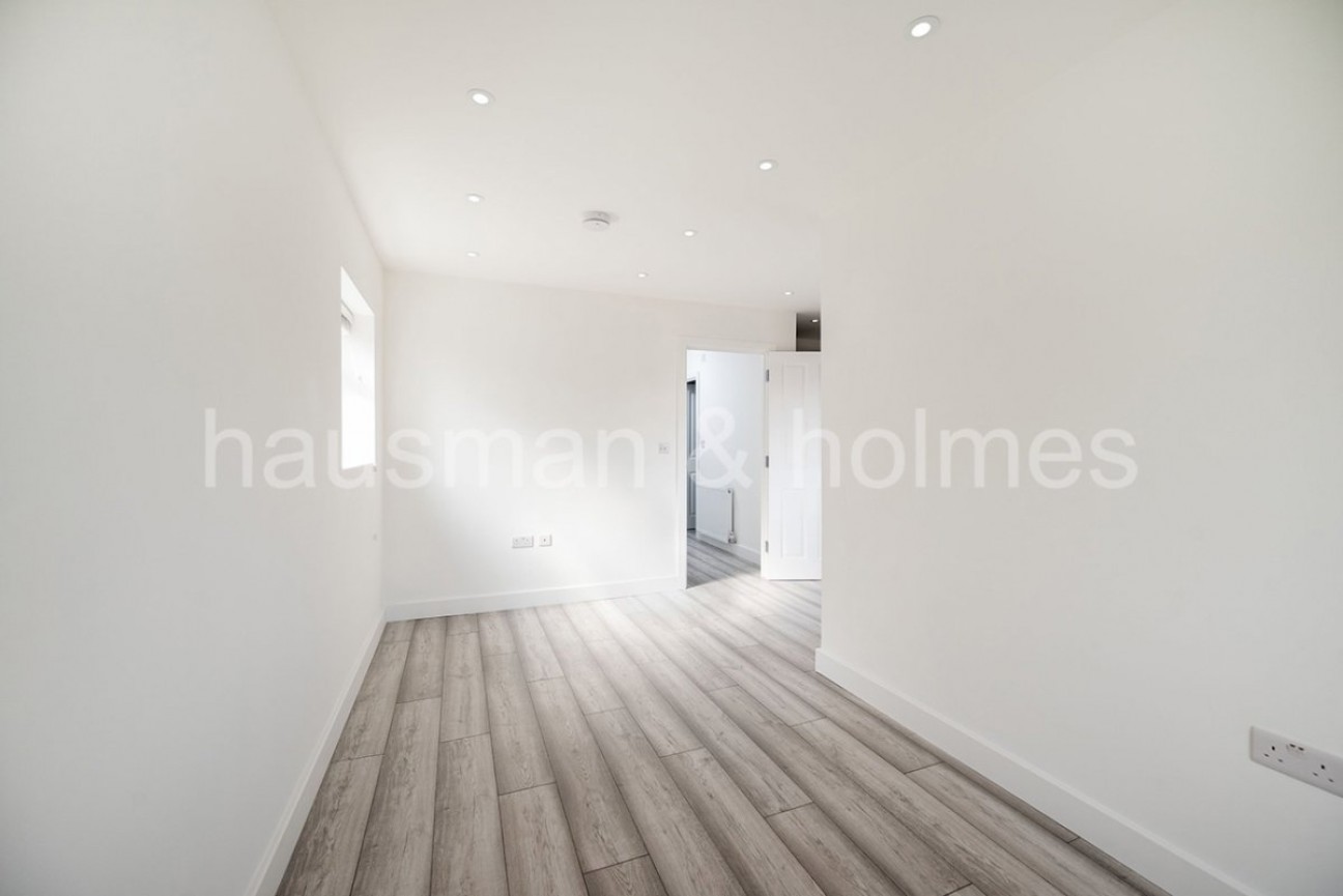 Cotswold Gardens, Golders Green Estate