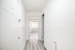 Cotswold Gardens, Golders Green Estate