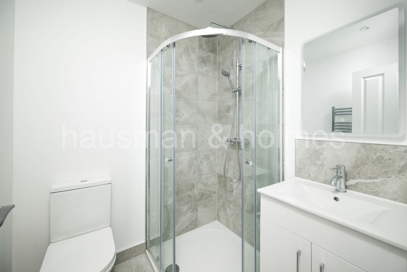 Cotswold Gardens, Golders Green Estate