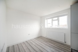 Cotswold Gardens, Golders Green Estate