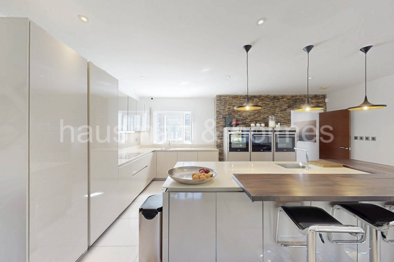 Dunstan Road, London