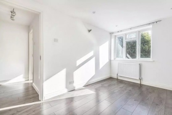 Temple Fortune Mansions, Temple Fortune
