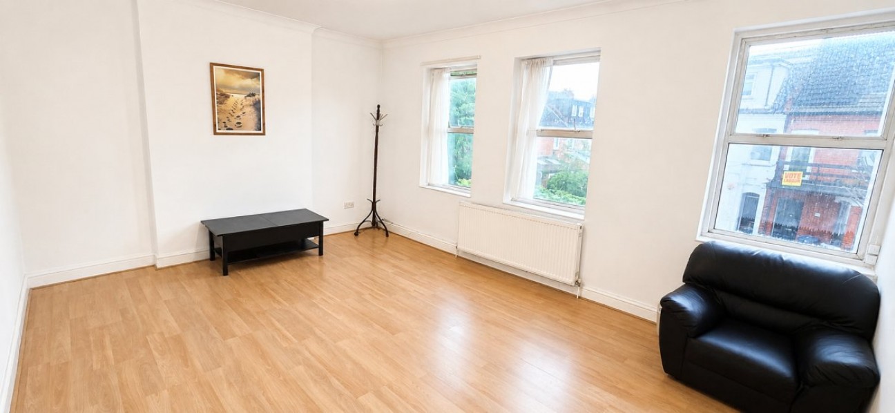 Ash Grove, Cricklewood
