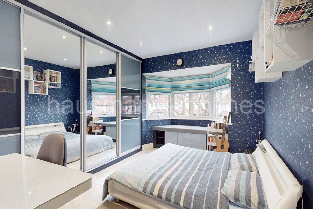 The Vale, Golders Green