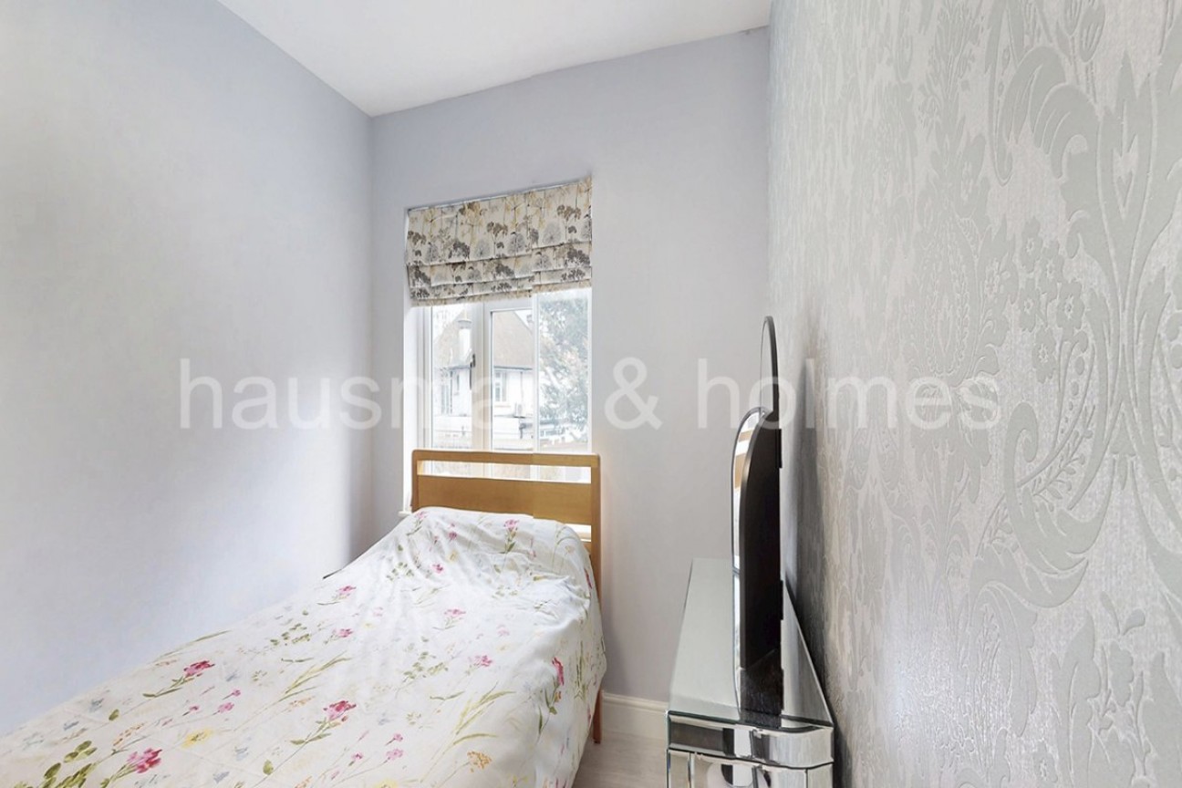 The Vale, Golders Green